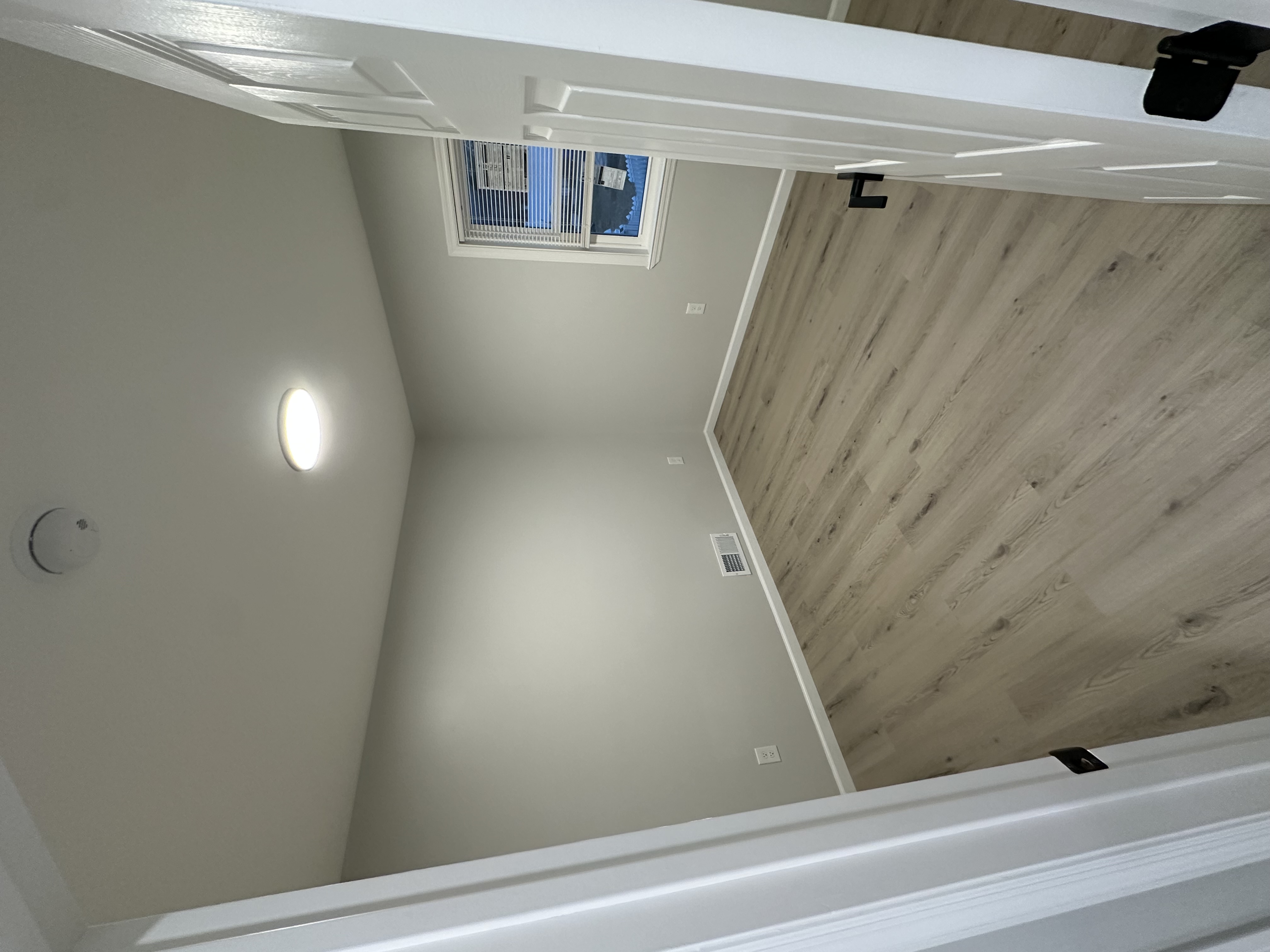 Bed room